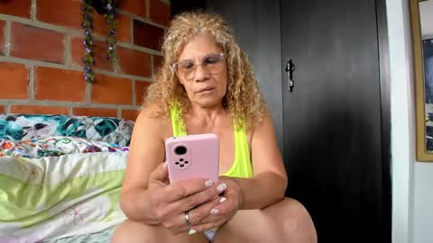 indiraa_channell online show from 01/03/25, 07:39