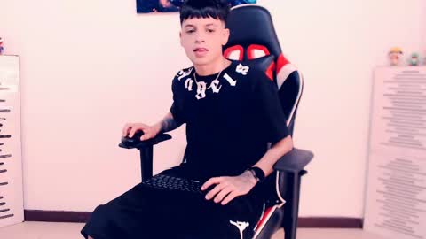 matias online show from 04/18/26, 07:07