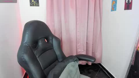 Diana online show from 02/04/26, 03:23