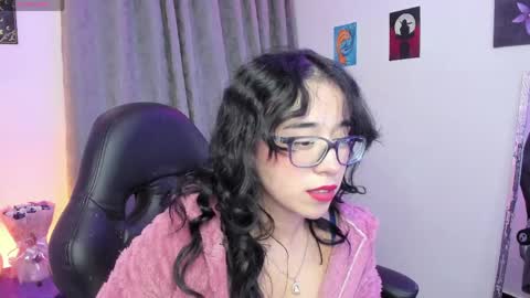 Snapshot of indra_cam chatting on 06/06/26, 05:56 Diana online show from 06/06/26, 05:56