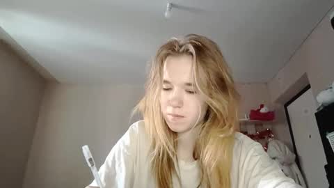 Sofia online show from 03/25/26, 01:28