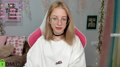 Mia online show from 03/24/26, 01:27