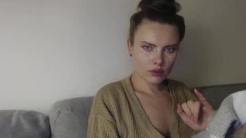 Snapshot of infinitiq45 chatting on 11/12/25, 10:30 Sweet girl online show from 11/12/25, 10:30