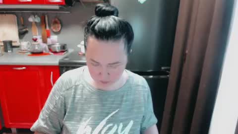 Snapshot of infinity_loveliness chatting on 01/16/25, 10:42 Infinity online show from 01/16/25, 10:42