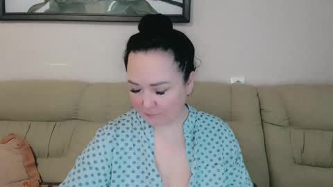 Snapshot of infinity_loveliness chatting on 02/03/25, 06:02 Infinity online show from 02/03/25, 06:02