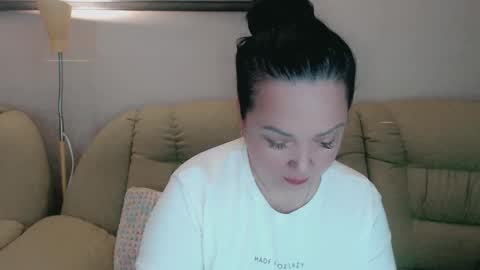 Snapshot of infinity_loveliness chatting on 10/18/25, 07:20 Infinity online show from 10/18/25, 07:20