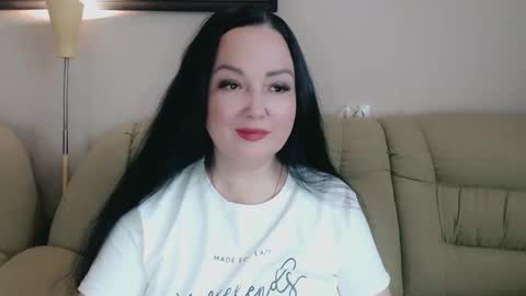 Snapshot of infinity_loveliness chatting on 11/04/25, 09:19 Infinity online show from 11/04/25, 09:19