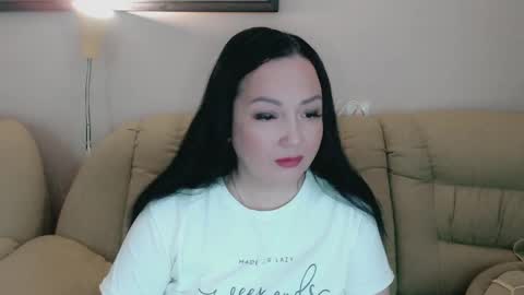 Snapshot of infinity_loveliness chatting on 11/06/25, 07:42 Infinity online show from 11/06/25, 07:42