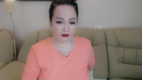 Snapshot of infinity_loveliness chatting on 11/09/25, 06:44 Infinity online show from 11/09/25, 06:44