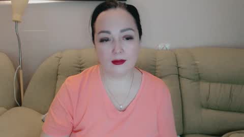 Snapshot of infinity_loveliness chatting on 11/14/25, 08:02 Infinity online show from 11/14/25, 08:02