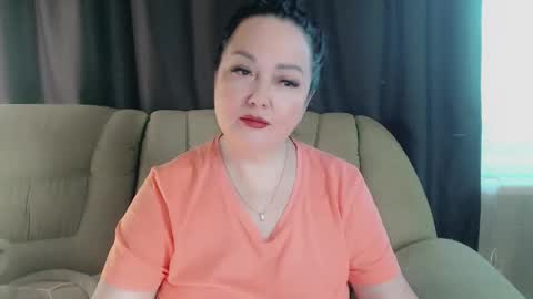 Snapshot of infinity_loveliness chatting on 11/24/25, 08:03 Infinity online show from 11/24/25, 08:03