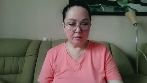 Snapshot of infinity_loveliness chatting on 06/15/26, 06:26 Infinity online show from 06/15/26, 06:26