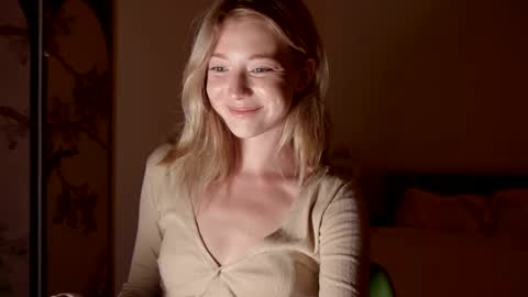 Snapshot of infinitysoul_ chatting on 10/04/25, 10:46 Alexa.. Inst Fansly infinitysoul online show from 10/04/25, 10:46