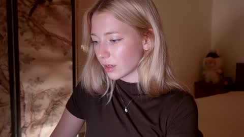 Snapshot of infinitysoul_ chatting on 11/14/25, 04:38 Alexa.. Inst Fansly infinitysoul online show from 11/14/25, 04:38