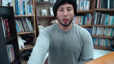 Snapshot of ingabooo chatting on 12/27/24, 07:57 Dimitry online show from 12/27/24, 07:57