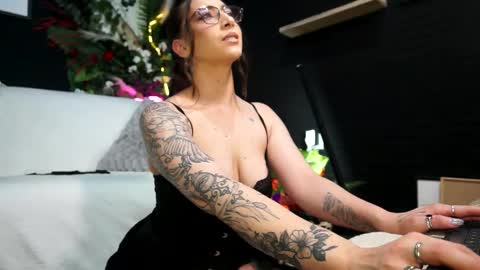 IngAdn online show from 10/27/25, 08:18