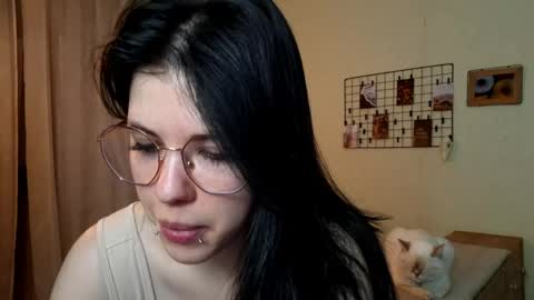 Mia online show from 04/15/26, 01:40