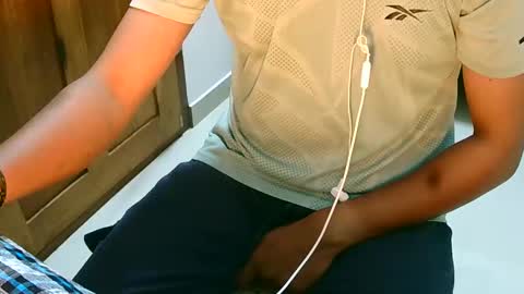 Snapshot of ingloriousuncut chatting on 01/25/25, 07:28 Inglorious Hairy Uncut online show from 01/25/25, 07:28