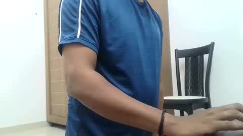 Snapshot of ingloriousuncut chatting on 04/04/26, 04:33 Inglorious Hairy Uncut online show from 04/04/26, 04:33