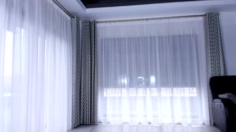 Ingrid online show from 02/04/25, 09:07