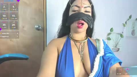 Iniya online show from 07/28/26, 08:52