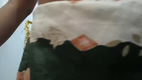 Snapshot of iniyalaboni chatting on 02/28/25, 04:20 Iniya online show from 02/28/25, 04:20