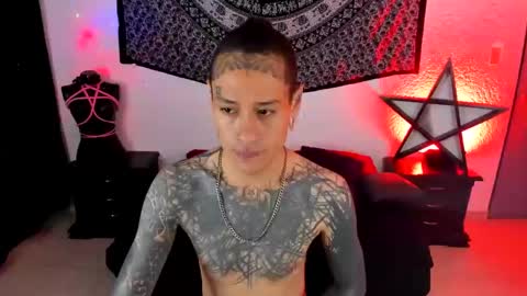 Snapshot of ink_u_buzz chatting on 01/06/25, 07:20 Dani online show from 01/06/25, 07:20