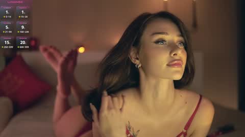 Im Senise Welcome to my room My instagram  online show from 12/19/24, 06:45