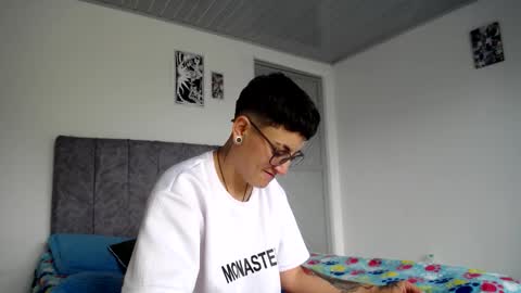 lyan onlyfans n linda online show from 02/11/26, 06:35