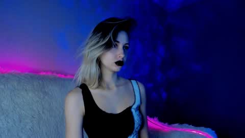 Venera  online show from 01/18/25, 03:59