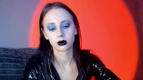 Venera  online show from 12/20/25, 03:52