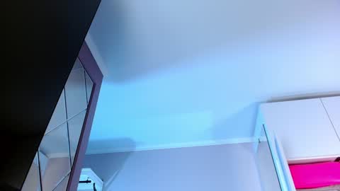 Lina online show from 01/08/25, 12:47