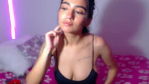 Abril online show from 12/23/25, 02:31