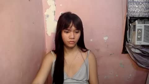 Snapshot of innocent_lover_ziaxx chatting on 06/18/26, 01:28 your zia online show from 06/18/26, 01:28