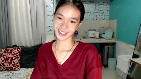 Snapshot of innocent_reign69 chatting on 05/31/26, 04:36 Reign online show from 05/31/26, 04:36