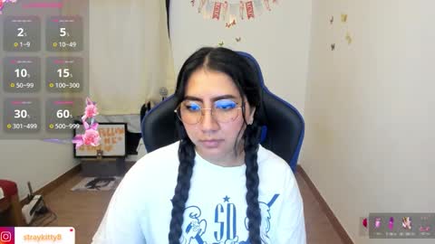 Luna        online show from 03/27/26, 03:56