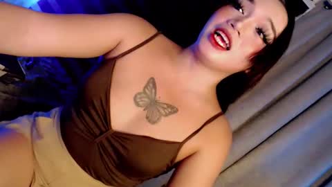 Snapshot of innocentcock69_britney chatting on 04/04/26, 08:45 Britney online show from 04/04/26, 08:45