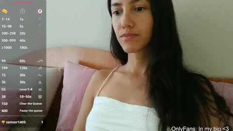 Laroa online show from 02/18/26, 10:28