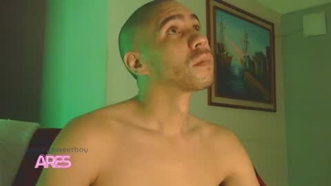 Snapshot of innocentsweetboy chatting on 02/26/25, 12:36 Aaron online show from 02/26/25, 12:36