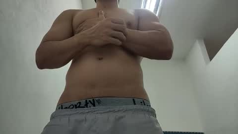 INSTAGRAM  camilodlx online show from 12/15/25, 03:27