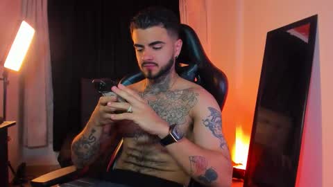 Brayan Chavez online show from 12/02/25, 01:44