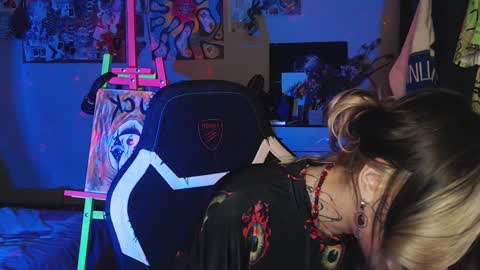 Snapshot of insunnity666 chatting on 01/04/25, 06:19 Insunnity666 online show from 01/04/25, 06:19