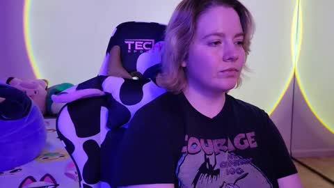 Faye online show from 02/23/25, 02:25