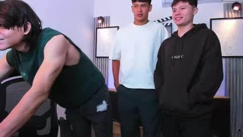 Damian Sam Jack Daniel and James online show from 03/12/25, 05:35