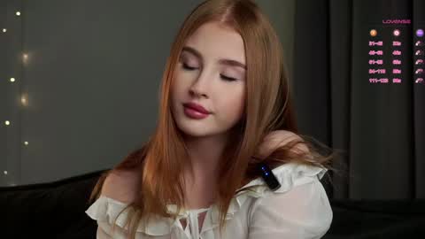 Ellie online show from 02/01/25, 02:13