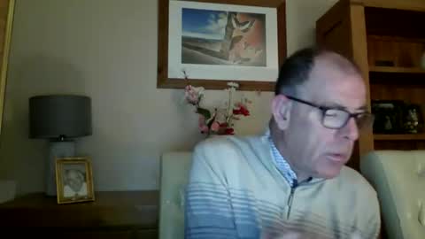 inthemood63 online show from 10/12/25, 08:08