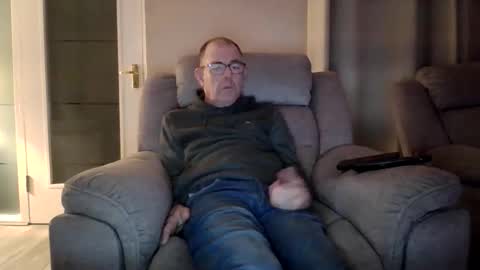 inthemood63 online show from 10/30/25, 05:57