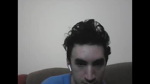 Snapshot of ionicaputamica chatting on 03/05/25, 10:10 juan online show from 03/05/25, 10:10