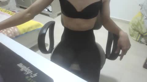 Snapshot of ipog4034 chatting on 12/16/25, 09:58 YourVirtualSlave online show from 12/16/25, 09:58