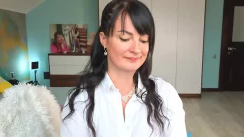 iracherrynow online show from 11/20/25, 10:04